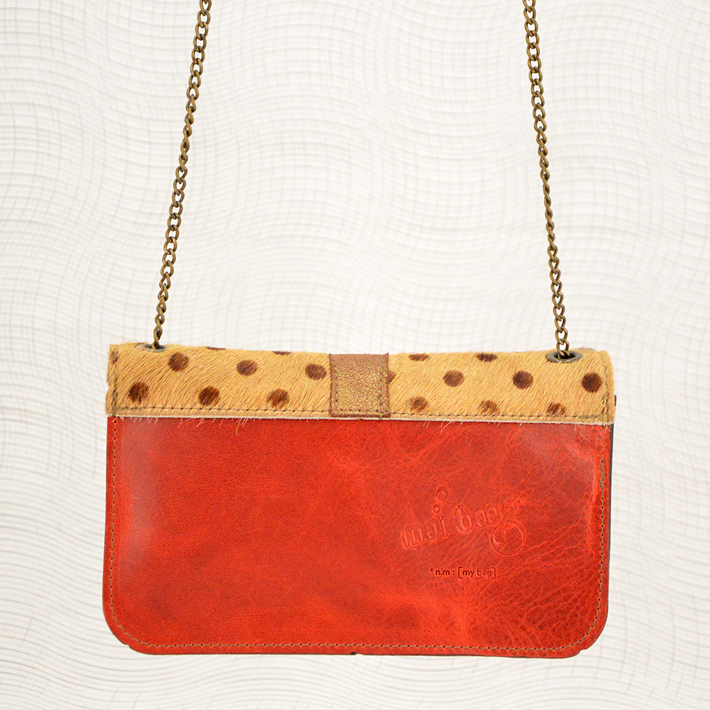 bijoux_rouge_mai_baeg_dos