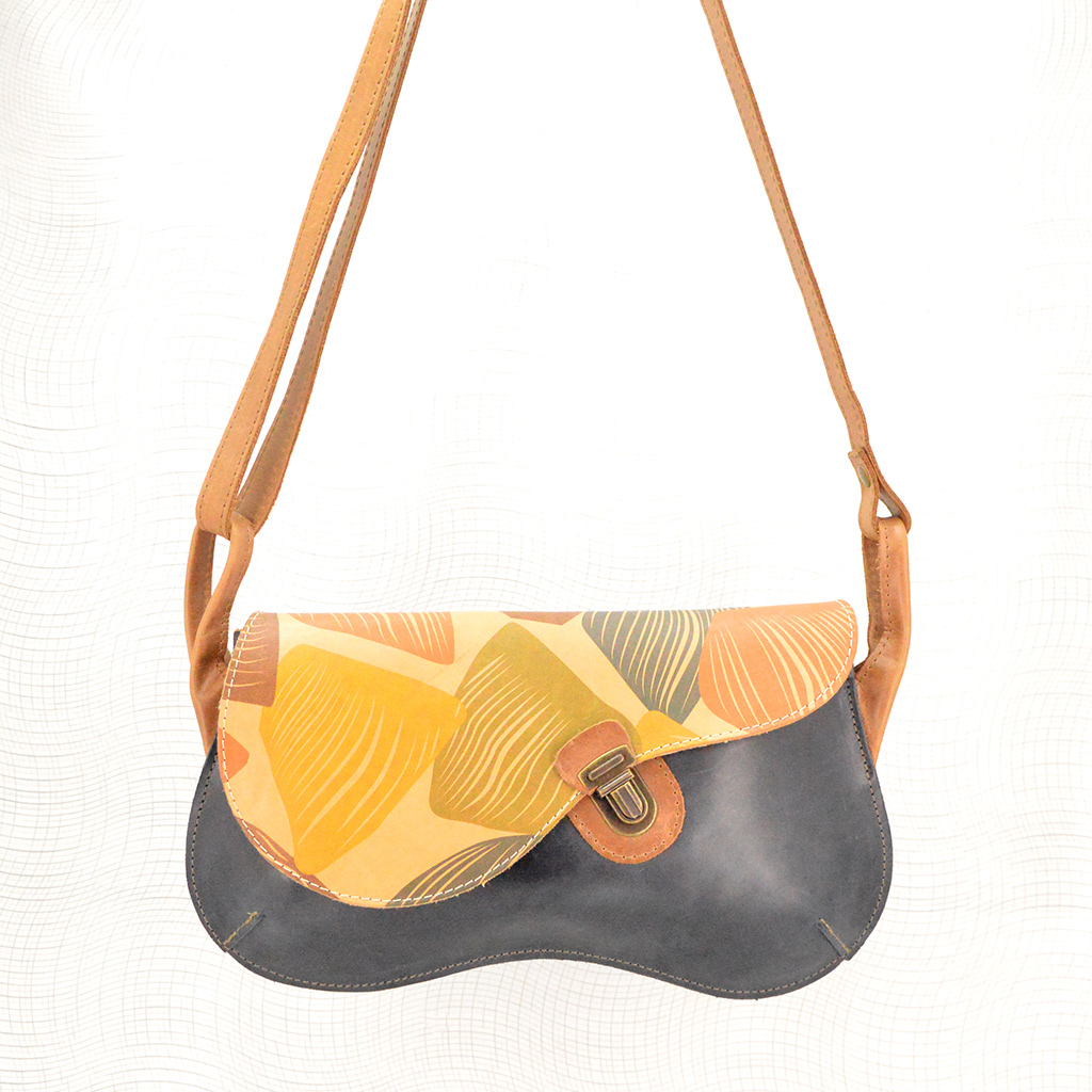 mirza_marine_berlingots_sac_selle_cuir_mai_baeg